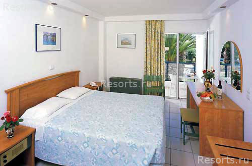 Doreta Beach Hotel 9